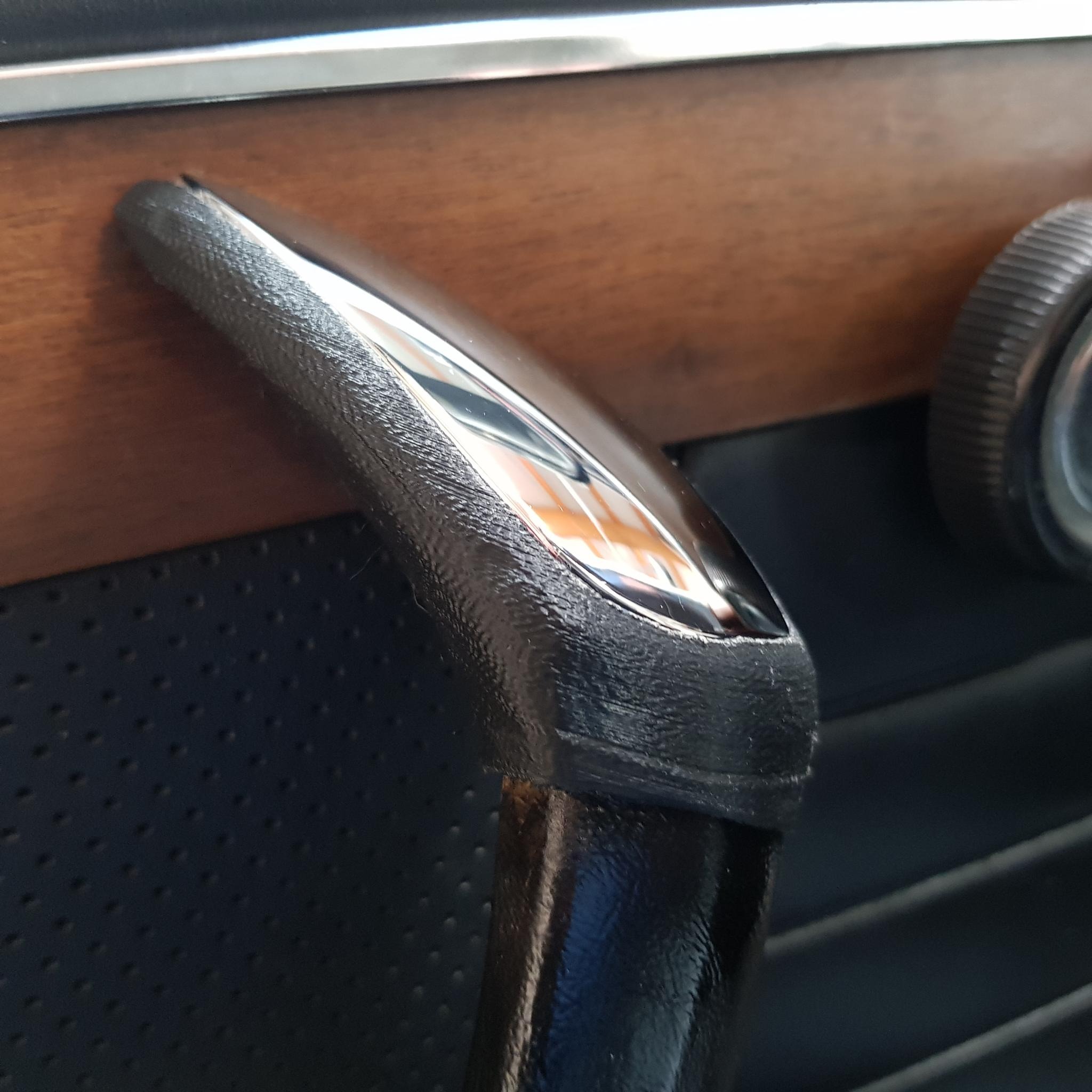 70000000_Einbau_2 BMW E9 - Upper part for armrest right